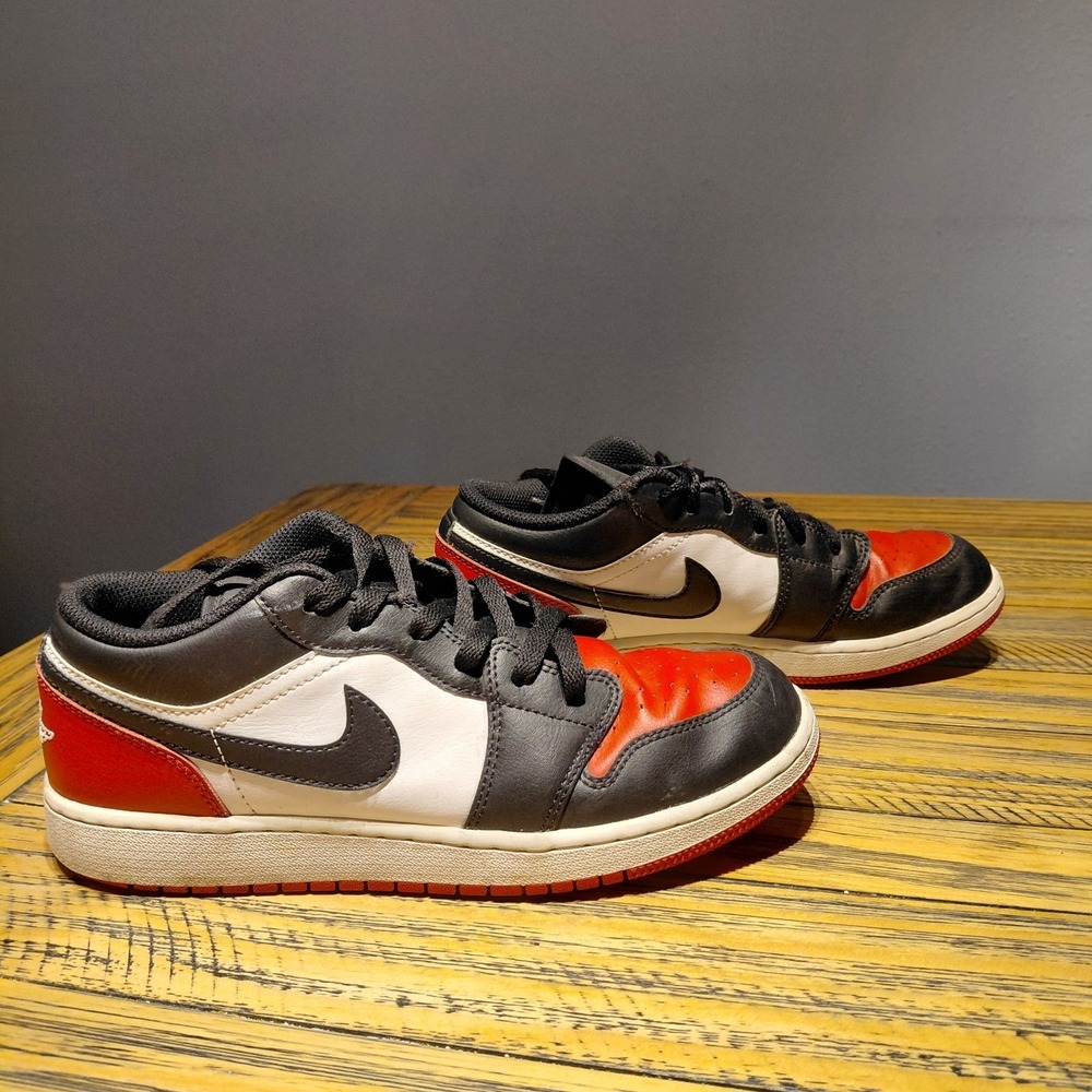 Nike Air Jordan 1 Low Bred Toe GS Sneakers Size 7Y Black Red White Youth Shoes